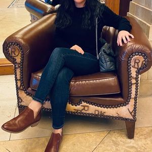 Meet your Posher, Nancy